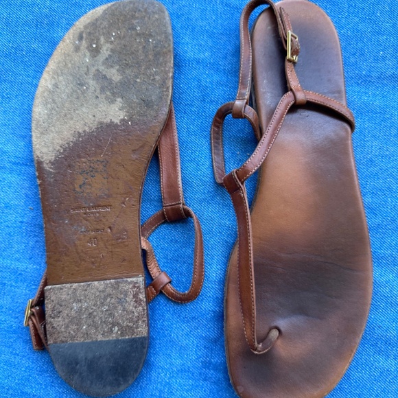 Saint Laurent flat leather sandals - Picture 2 of 4